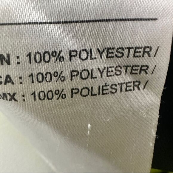 Umbro black shorts with a yellowish green trim size M - Picture 4 of 4